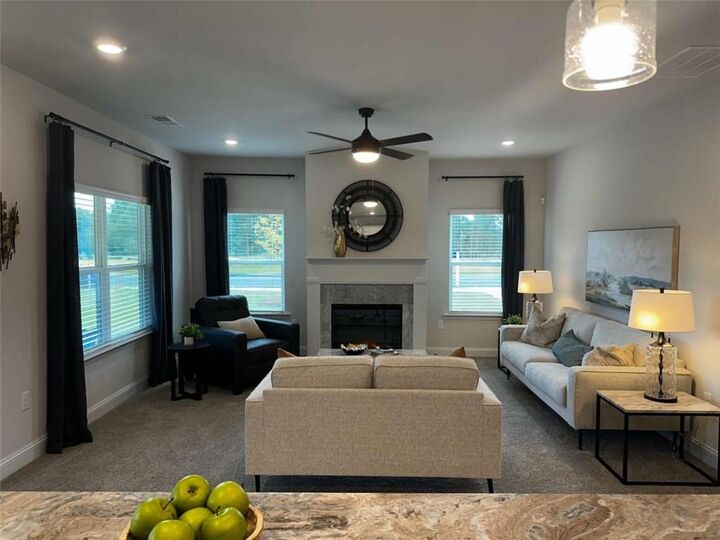 Property Photo:  204 Chaucer Lane  GA 30117