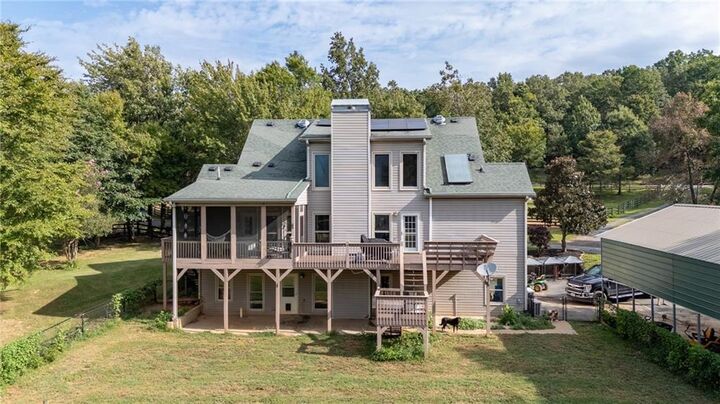 Property Photo:  502 East Valley Road NE  GA 30171 