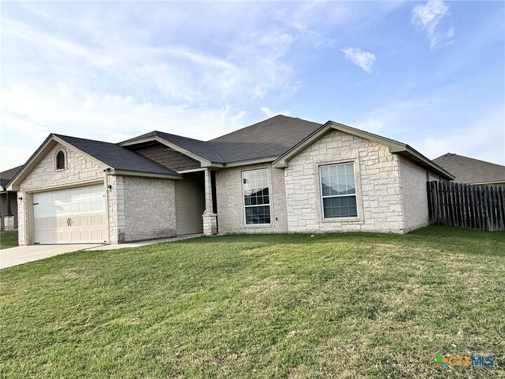 Property Photo:  3205 Alamocitos Creek Drive  TX 76549 
