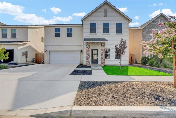 Property Photo:  1769 N Jennie Lake Tl  CA 93230 