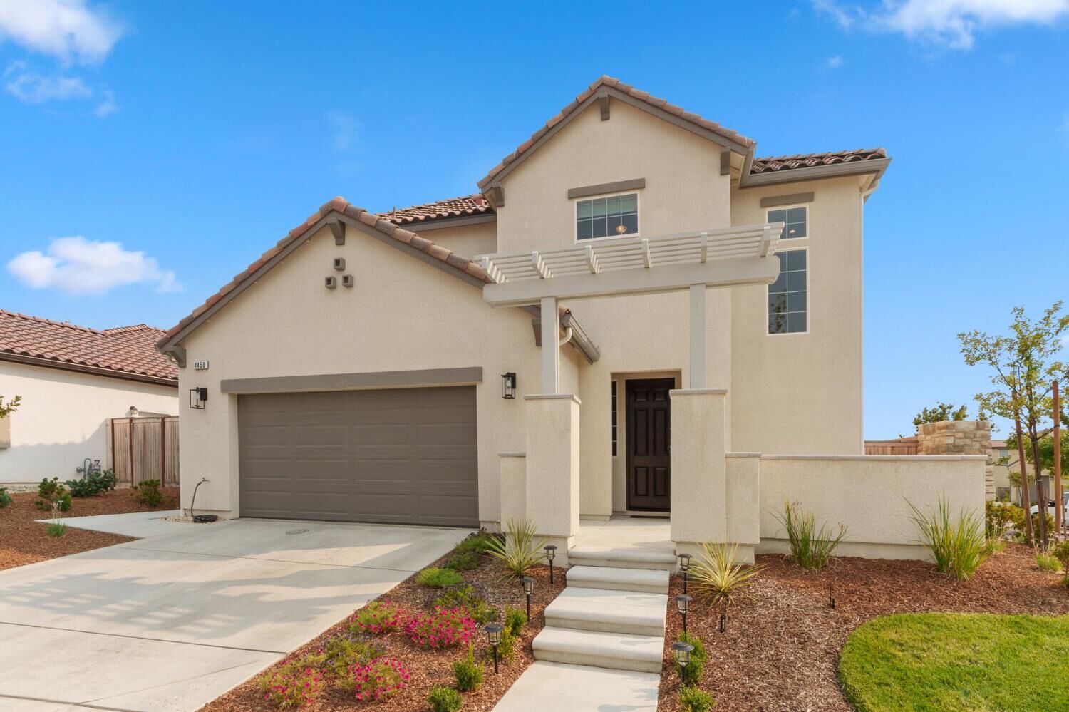 Property Photo: 4450 Oak Knoll Road CA 93636