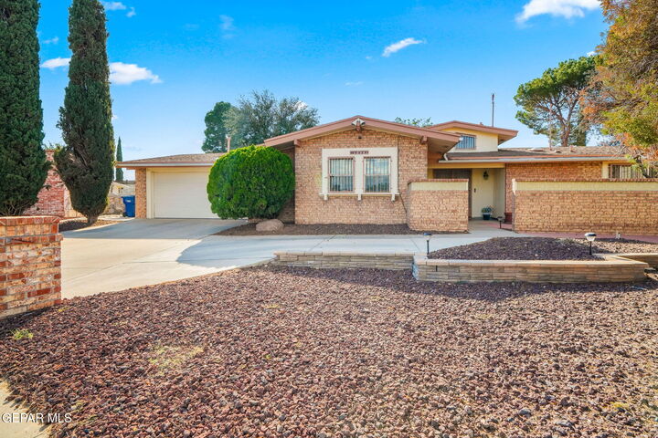 10901 Bill Collins Drive  El Paso TX 79935 photo