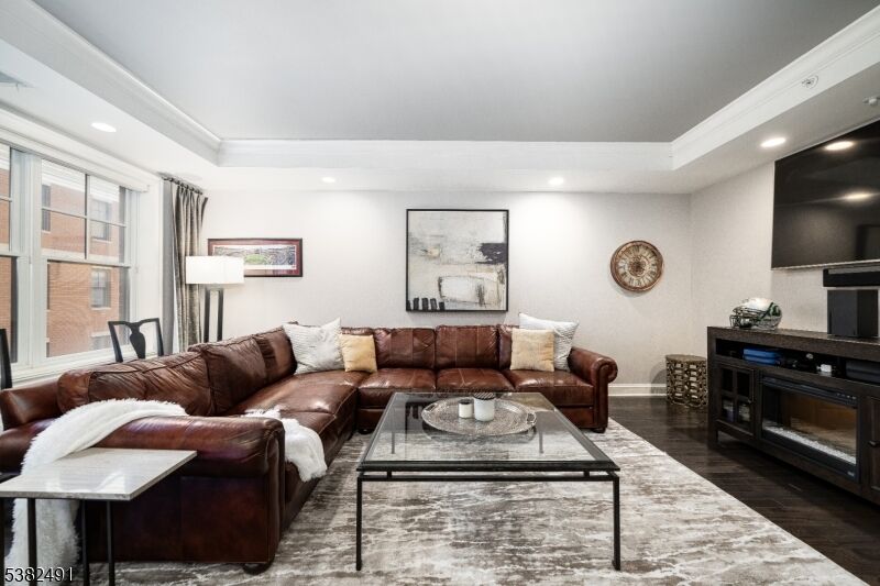 Property Photo:  40 W Park Place 404  NJ 07960 