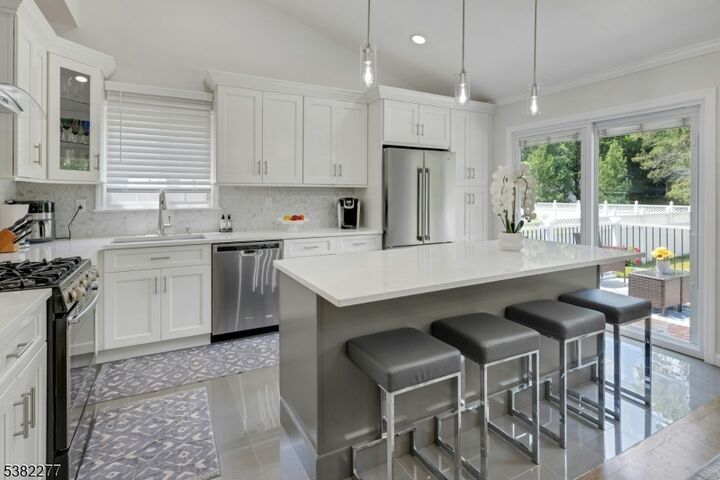 Property Photo: 380 Meisel Ave NJ 07081