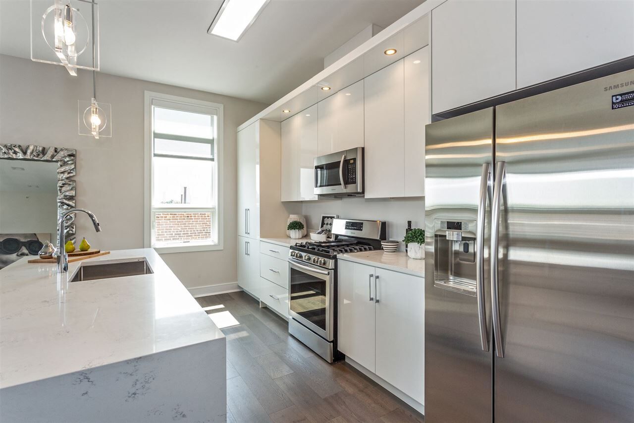 Property Photo:  119 Peter St 601  NJ 07087 