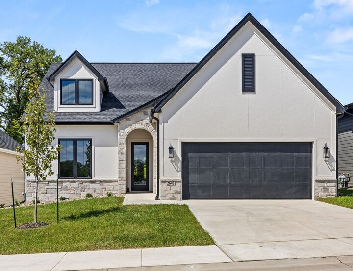 Property Photo:  2642 SE Steele Drive  IA 50263 