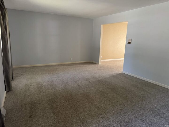 Property Photo: 7577 Nottingham Drive IN 47630
