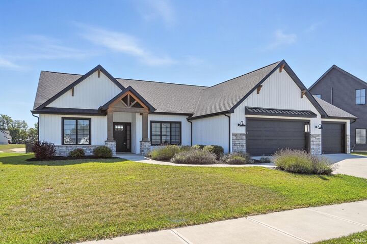 Property Photo:  17262 Gokey Boulevard  IN 46748 