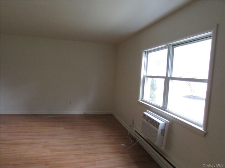 Property Photo:  9 White Gate Road J  NY 12590 