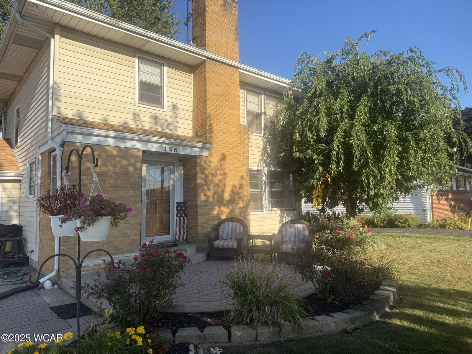 Property Photo:  125 Hester Street  OH 43326 