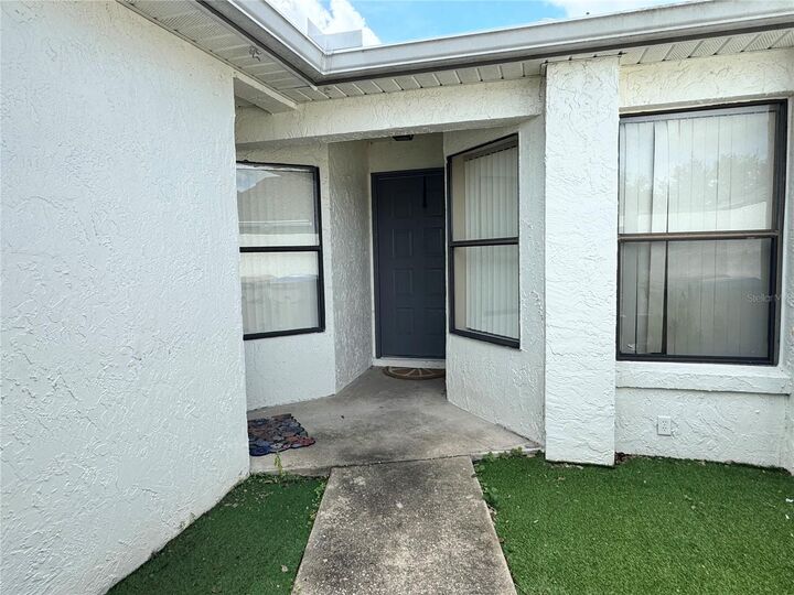 Property Photo: 99 Lakepointe Circle FL 34743