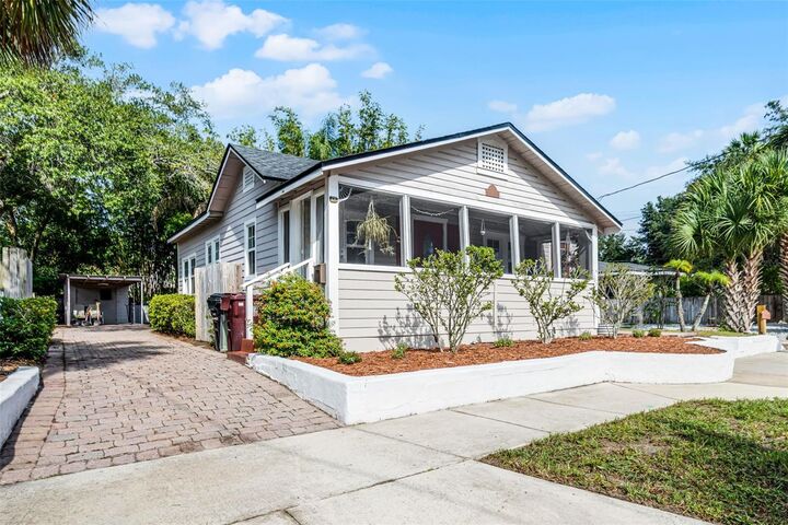 Property Photo: 1038 N Hampton Avenue FL 32803