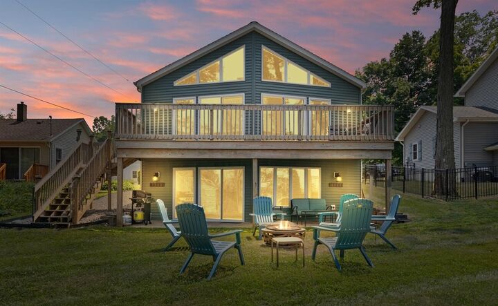 7835 Forest Beach Road  Watervliet MI 49098-9324 photo