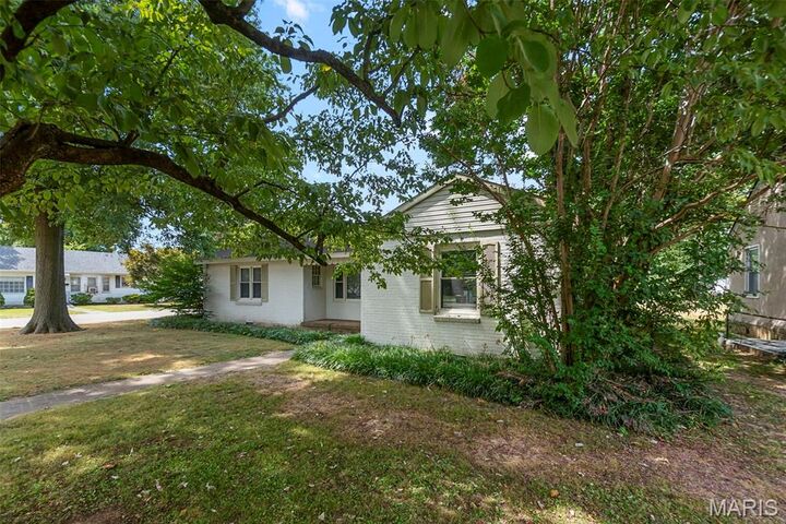 Property Photo:  701 Sikes Avenue  MO 63801 