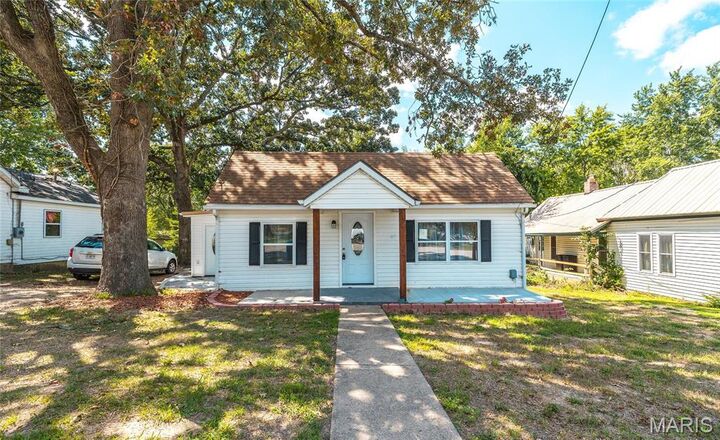 7 N Warfel Street  Salem MO 65560 photo