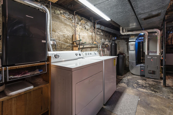 Property Photo: 3576 Central Street MI 48130
