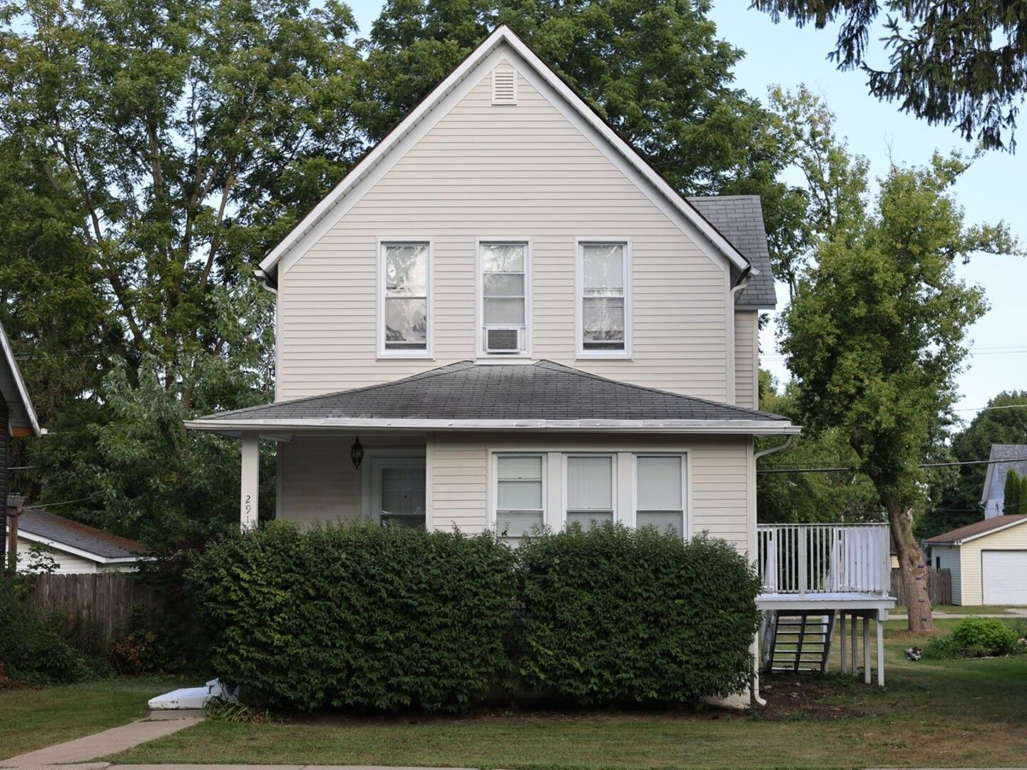 Property Photo:  2911 Emmaus Avenue  IL 60099 