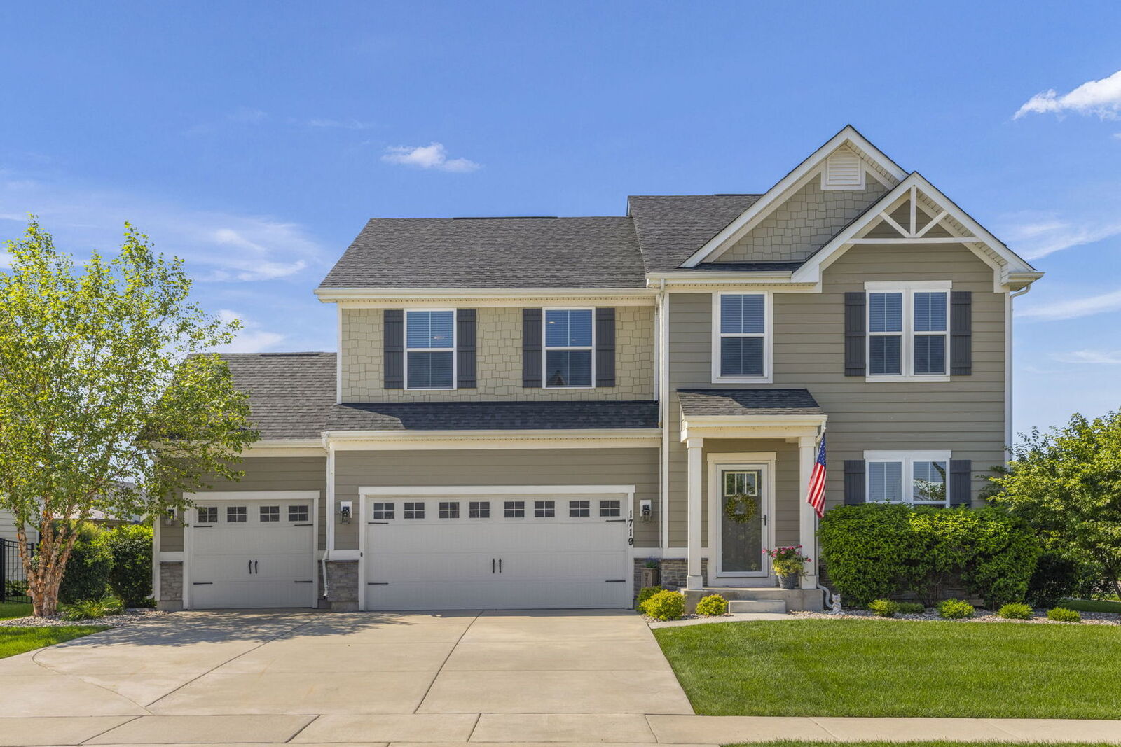 Property Photo: 1719 Moran Drive IL 60404