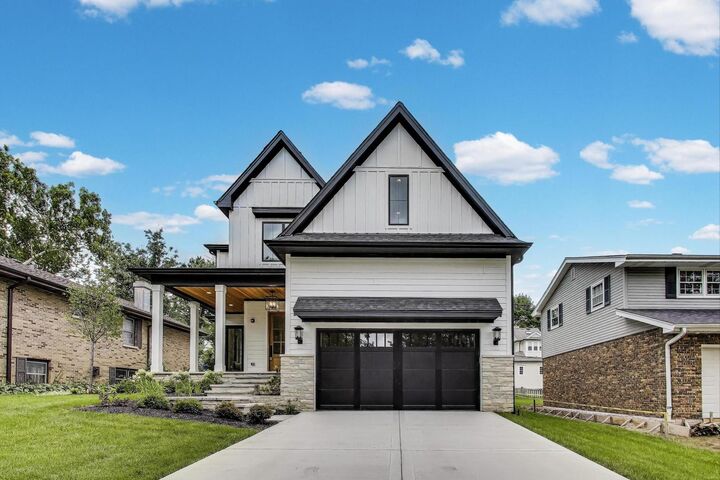 116 Oxford Avenue  Clarendon Hills IL 60514 photo