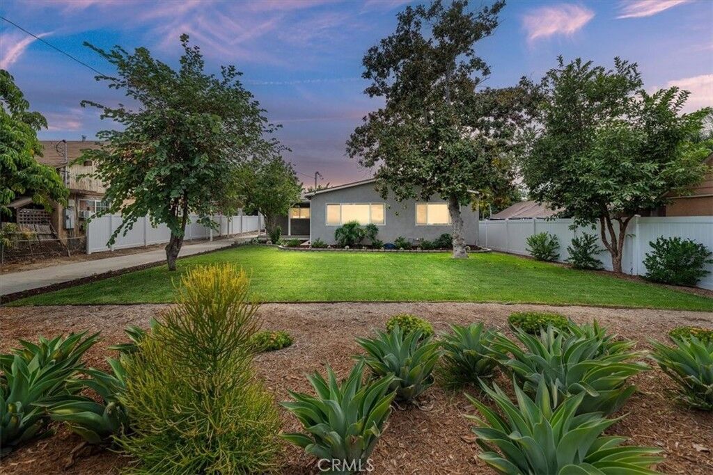 Property Photo: 14076 Cornishcrest CA 90604