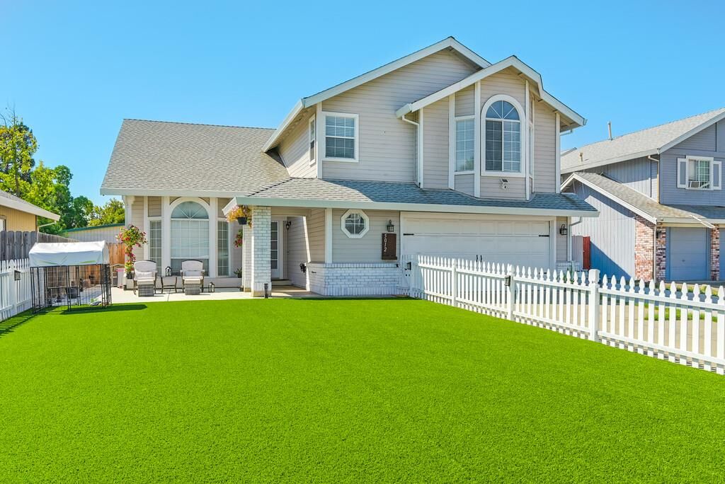 Property Photo: 5012 Krista Court CA 95758