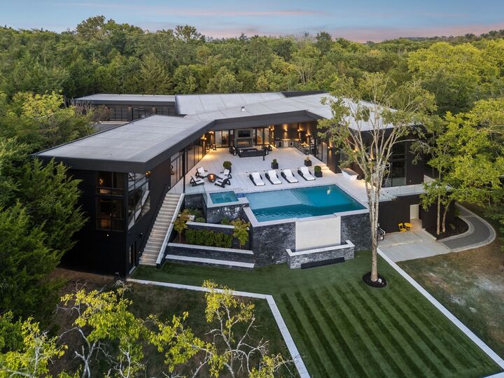 Property Photo:  274 Callis Rd  TN 37090 