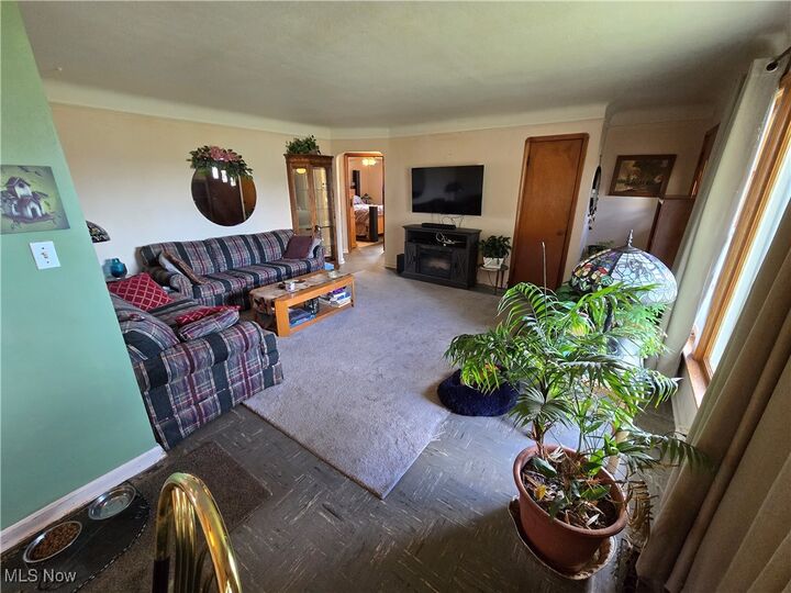 Property Photo: 3325 Commonwealth OH 44134