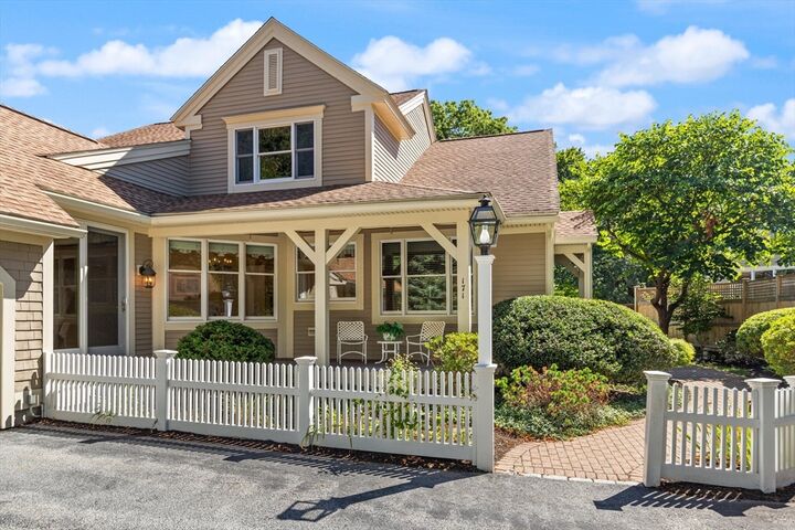 Property Photo:  171 Nobscot Rd 171  MA 01776 