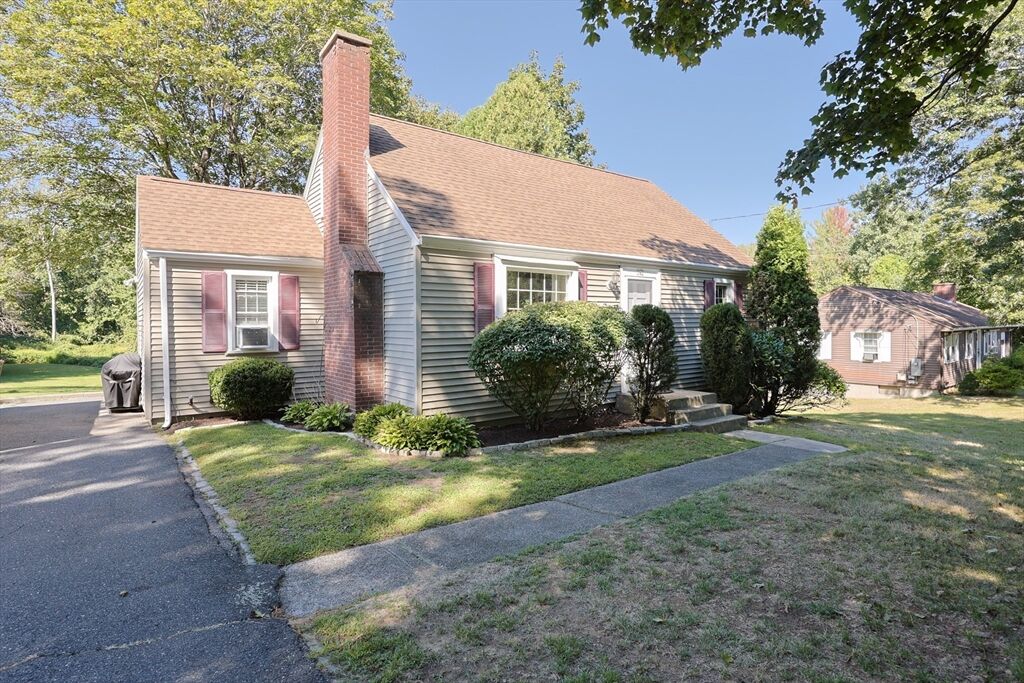 Property Photo: 582 Pleasant St MA 01752