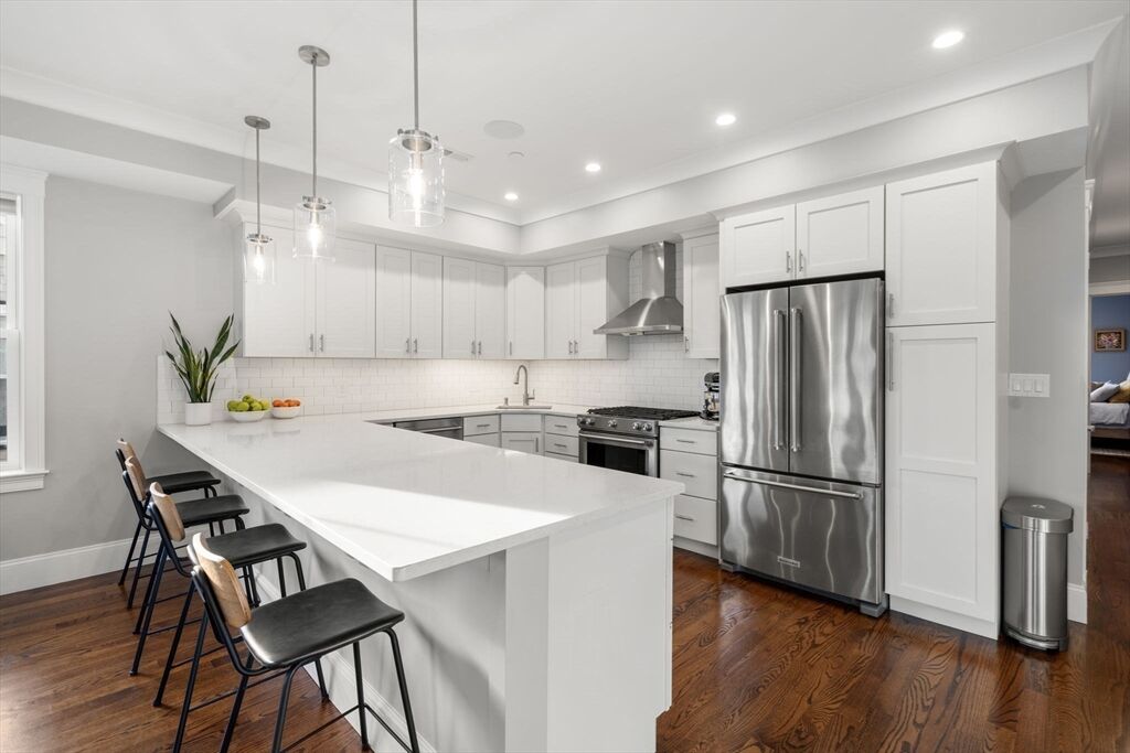 Property Photo:  77 Dix Street 6  MA 02122 