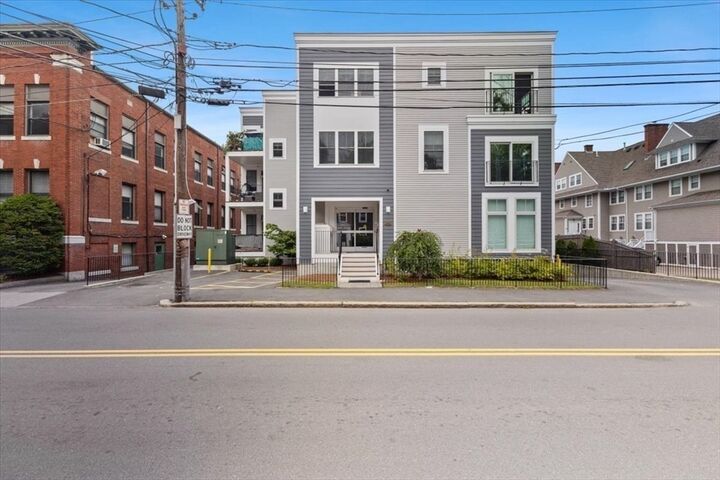 Property Photo:  429 Cherry St 11  MA 02465 