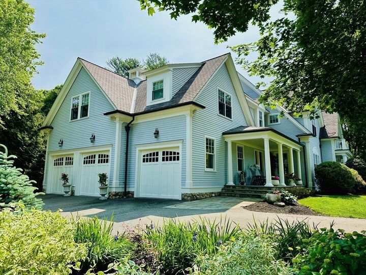 Property Photo:  15 Essex Rd  MA 02481 