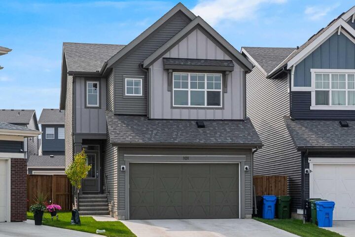 101 Mallard Grove SE  Calgary AB T3S 0E2 photo