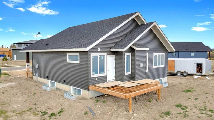 Property Photo: 59 Everson Close AB T4P 3G5
