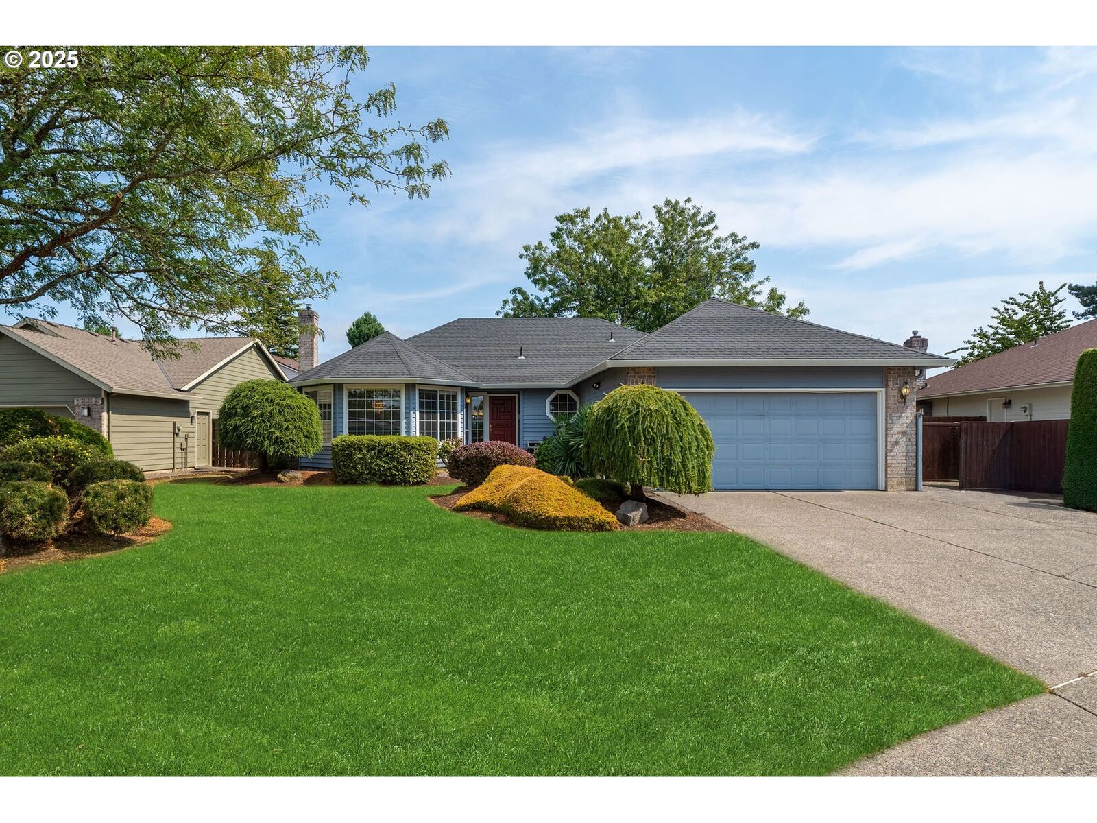 Property Photo: 2840 NE Roberts Ave OR 97030