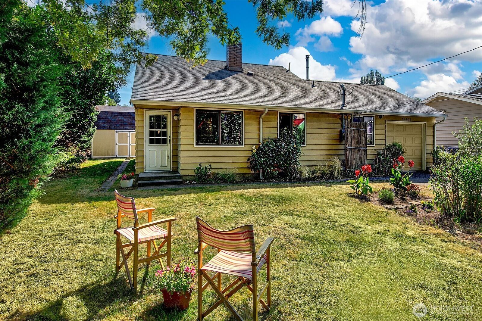 Property Photo: 12102 10th Avenue SW WA 98146