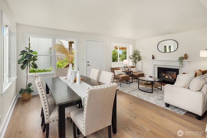 Property Photo: 6833 47th Avenue NE WA 98115