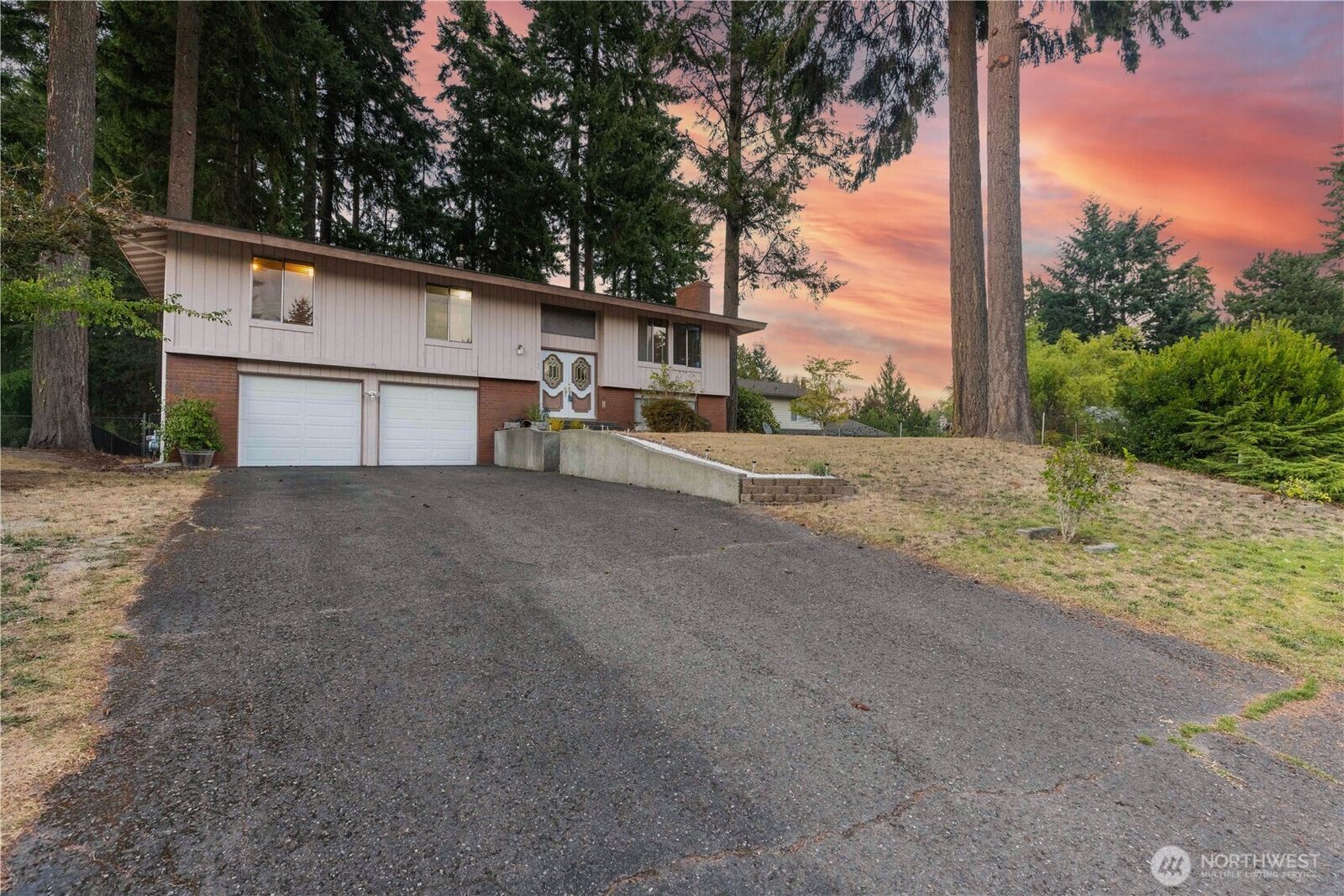 Property Photo: 2348 NE Windsor Court WA 98311
