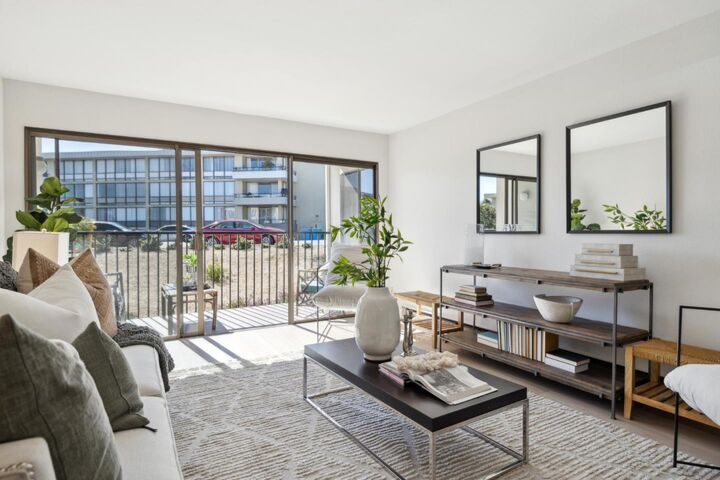 Property Photo:  1550 Frontera Way 117  CA 94030 