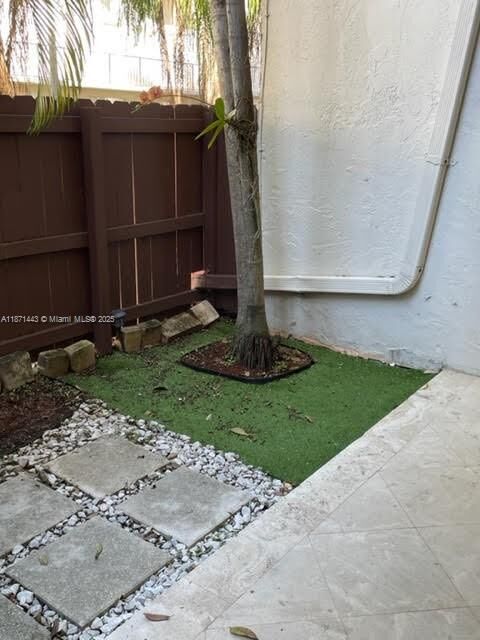 Property Photo:  6705 N Kendall Dr 305  FL 33156 