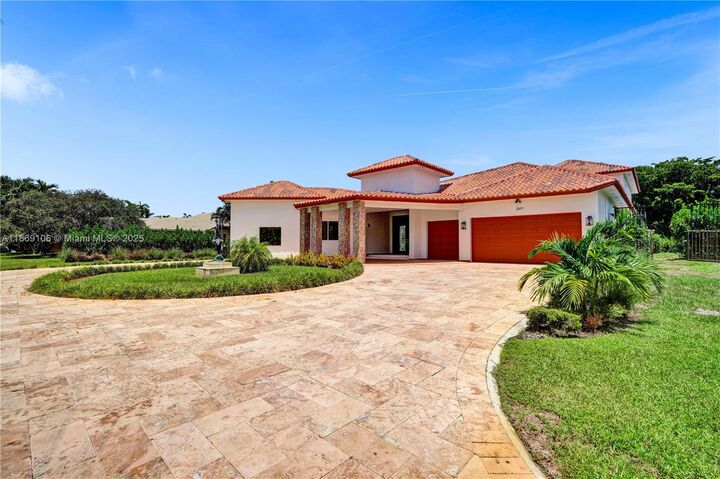 Property Photo: