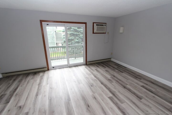 Property Photo:  1400 Meriden Road 2-4  CT 06705 