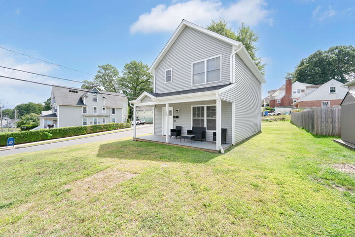 Property Photo:  115 South Street Extension  CT 06010 