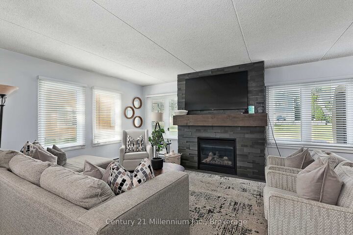 Property Photo: 169 Jozo Weider Boulevard 118 ON L9Y 0V2