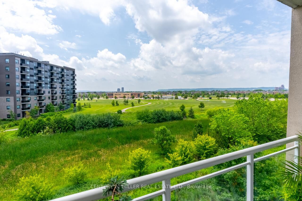 Property Photo: 1379 Costigan Road 408 ON L9T 2K6