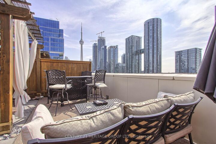 Property Photo:  550 Front Street W Ph6  ON M5V 3N5 