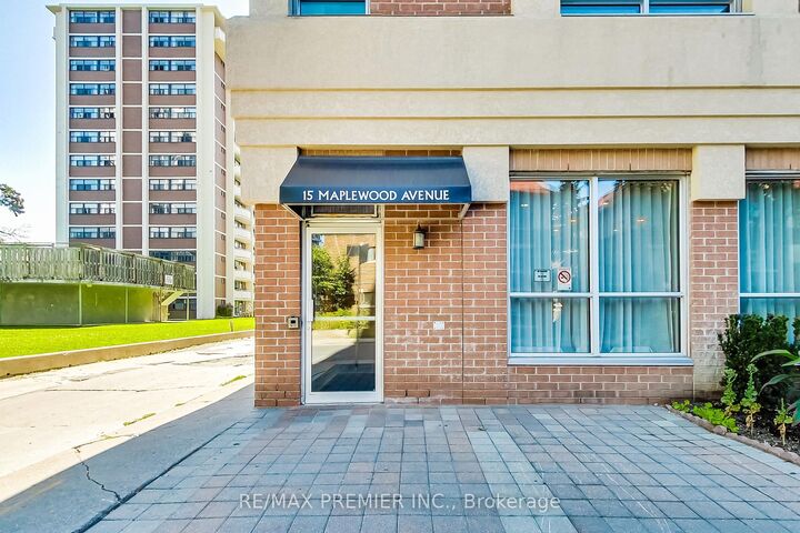 Property Photo:  15 Maplewood Avenue 1102  ON M6C 4B4 