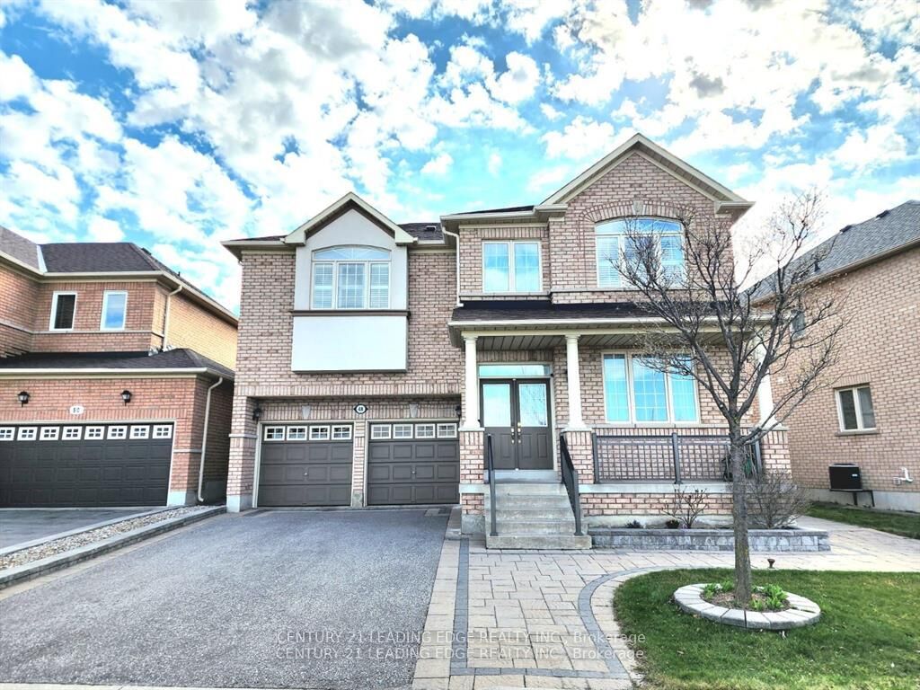 Property Photo: 48 Starhill Crescent ON L6C 2Z9