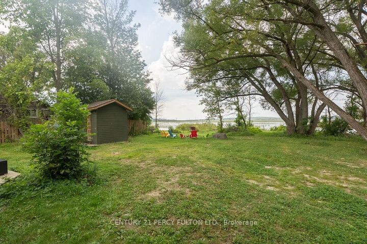 Photo de la propriété:  1718 Fairview Drive  ON L0K 1E0 