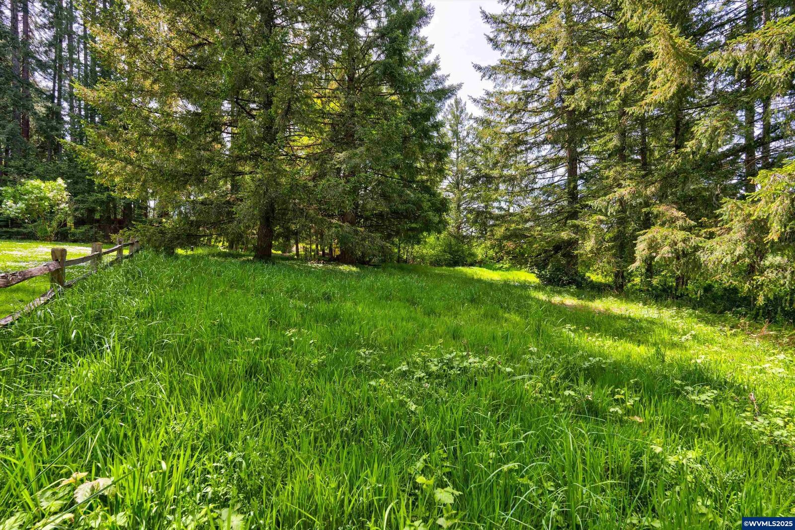 Property Photo: * NW Wild Rose Dr OR 97330